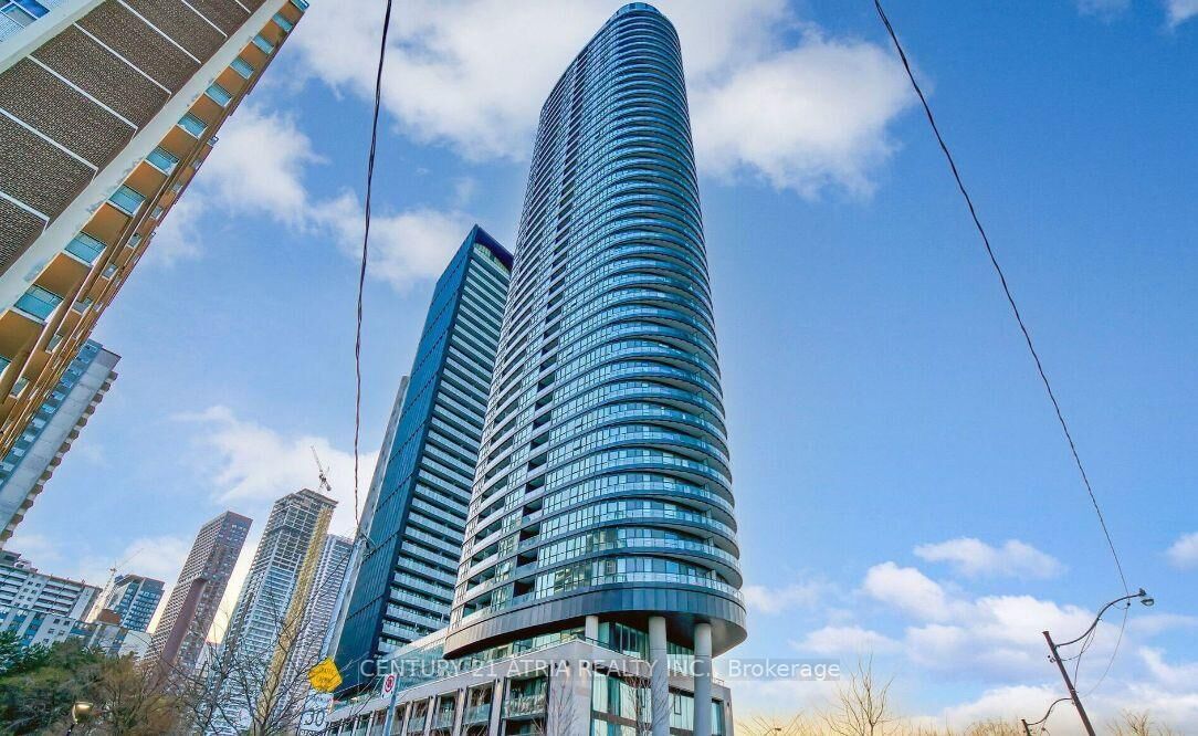 Property Photo:  575 Bloor Street E 902  ON M4X 1J8 