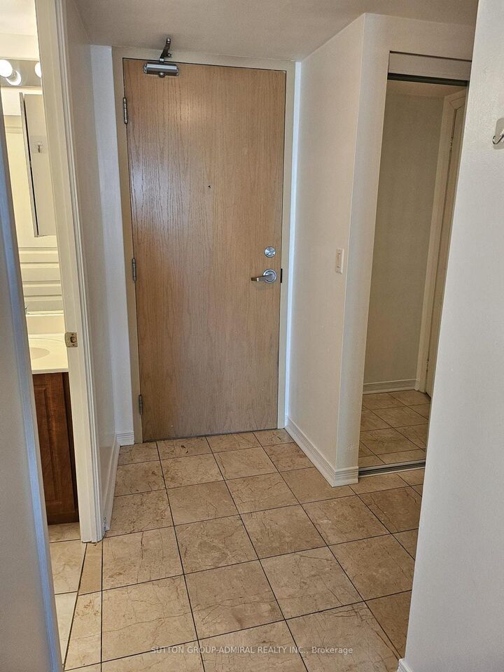 Property Photo: 509 Beecroft Road 1915 ON M2N 0A3