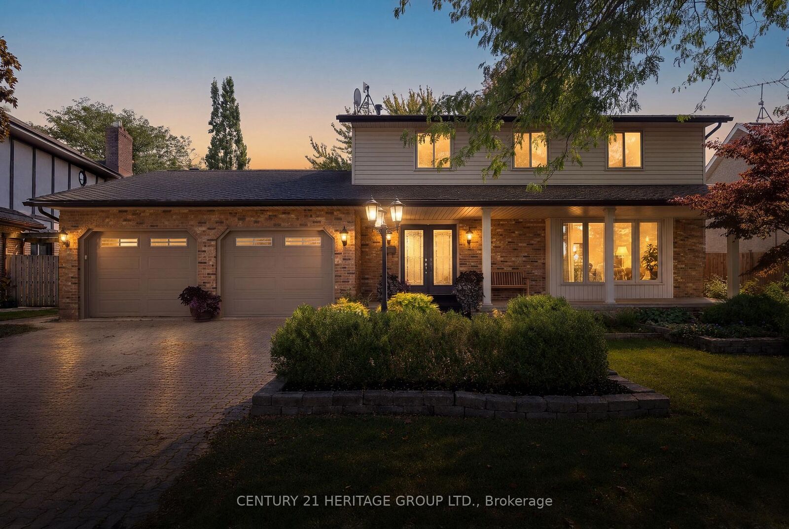 Property Photo:  121 South Riverview Drive  ON N9V 2Y9 