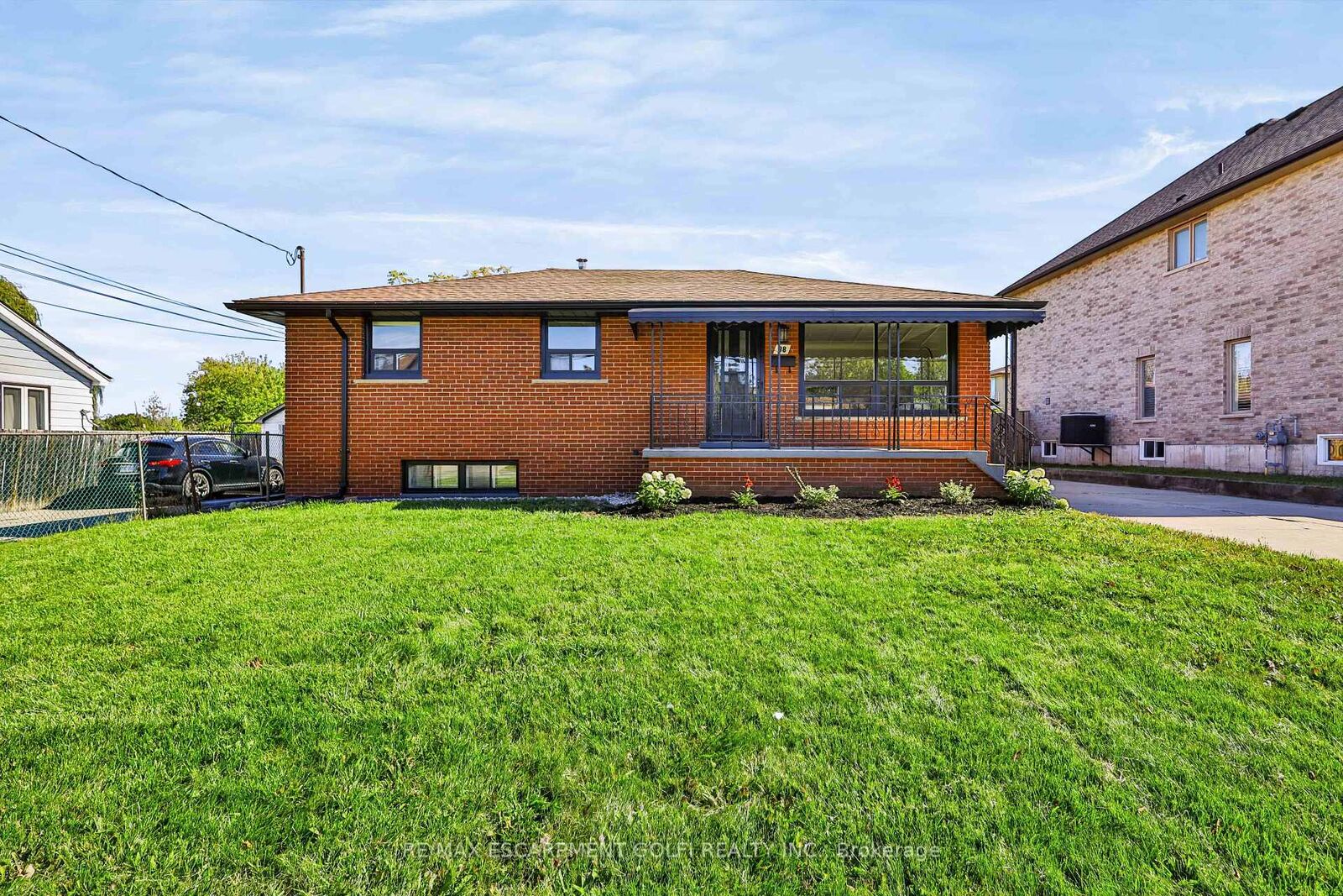 Photo de la propriété:  38 Deerhurst Road  ON L8E 2E4 