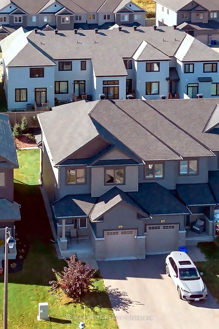 Property Photo:  275 De L'Etang Street  ON K4K 0K1 