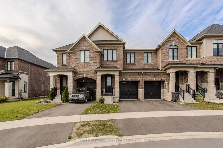Property Photo:  1360 Almonte Drive  ON L7P 0V6 