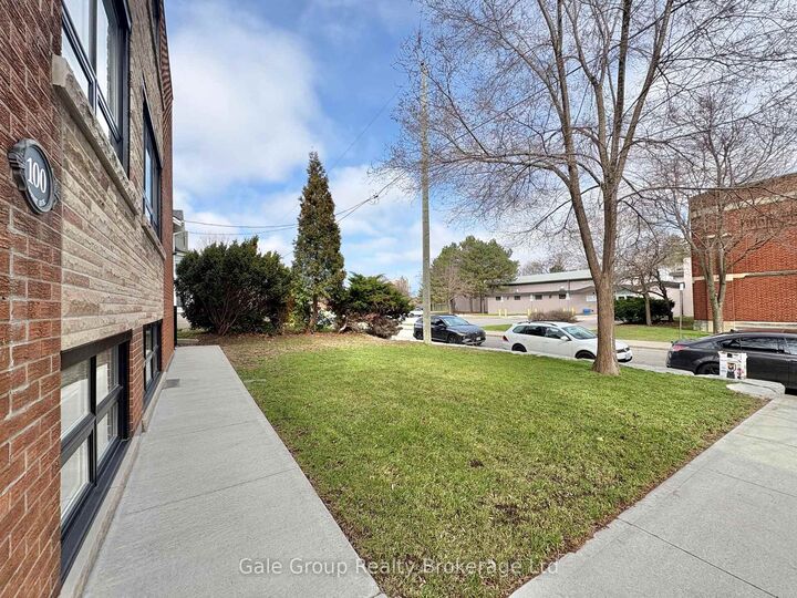 Property Photo:  100 West Avenue S Unit 2  ON L8N 2S3 