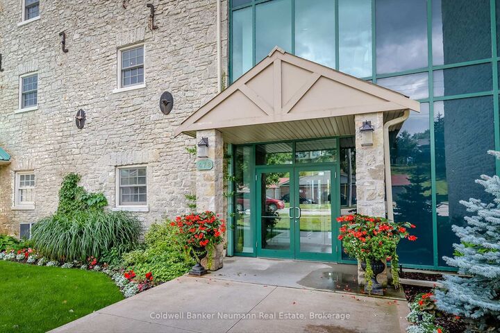 Property Photo:  478 St Andrew Street E 306  ON N1M 3V7 