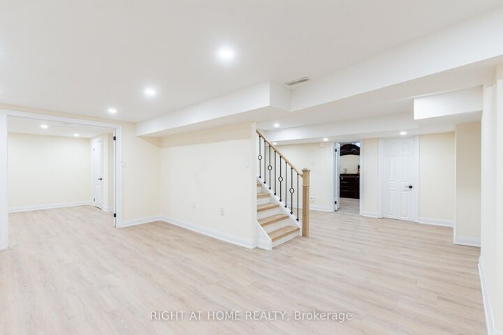 Property Photo:  43 Greenbush Place Basement  ON L1R 1T6 