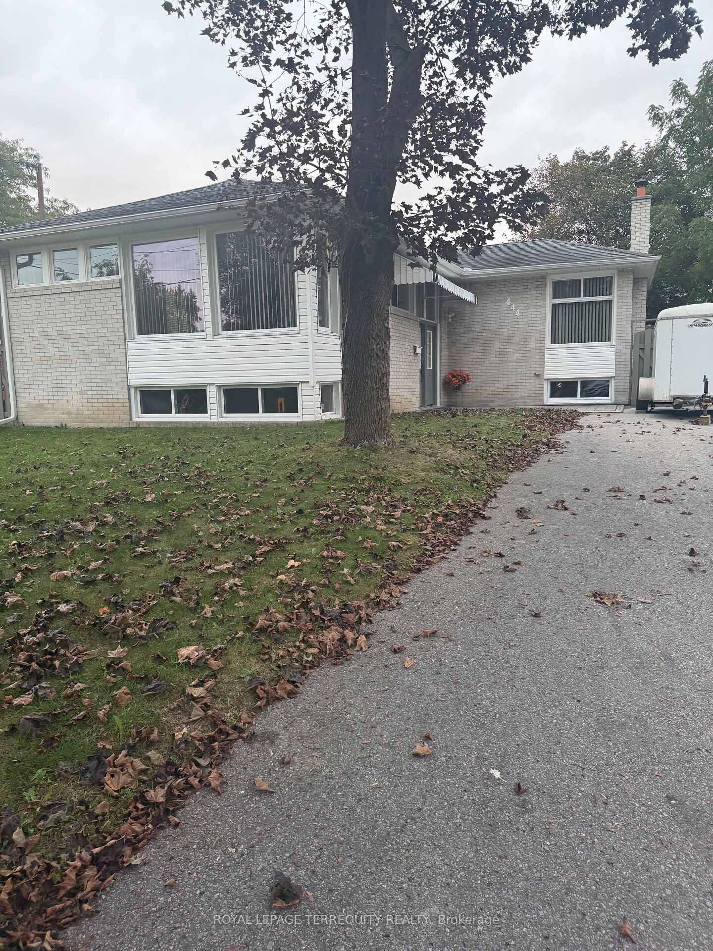 Property Photo:  444 Osiris Drive  ON L4C 2P9 