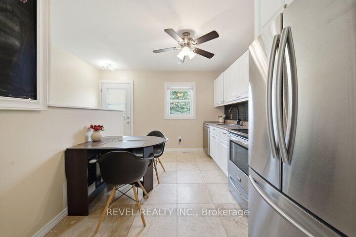 Property Photo:  27 Frank Street  ON N3T 5C8 