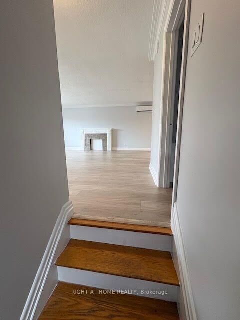 Property Photo:  576 Davenport Road 2nd Floor  ON M5R 1K9 