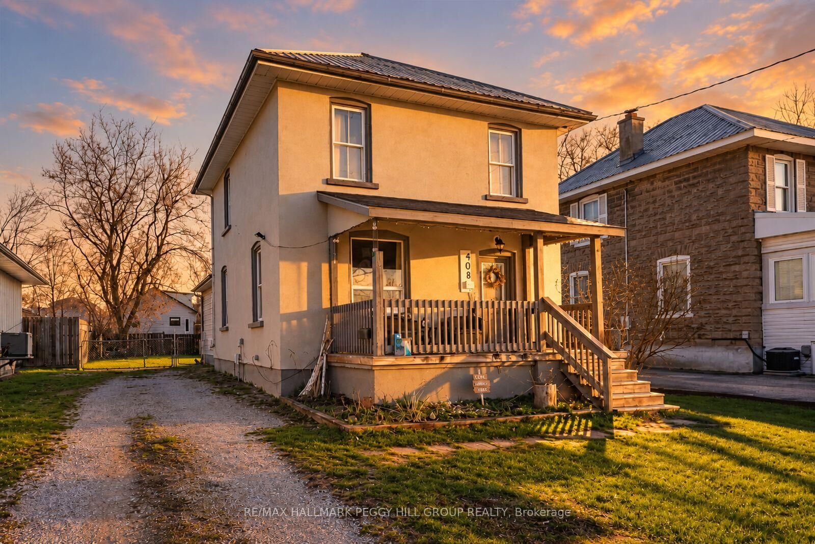 Property Photo:  408 Regent Street  ON L3V 4C9 