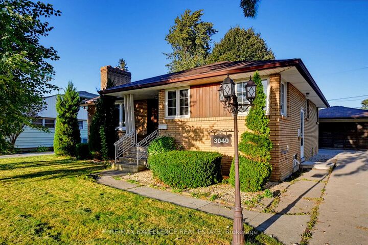 Property Photo:  3040 Woodlawn Avenue  ON N8W 2H7 
