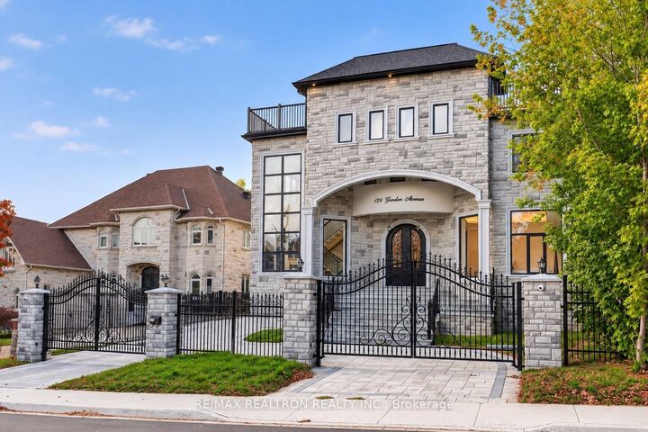 Property Photo:  126 Garden Avenue  ON L4C 6M1 