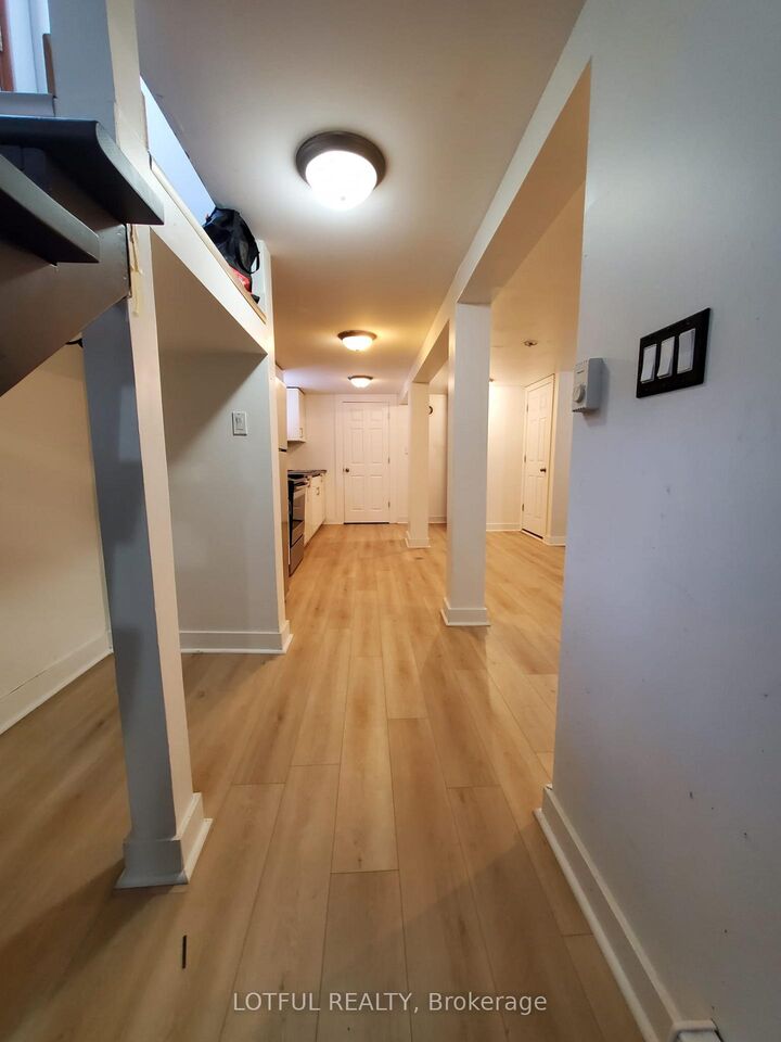 Property Photo:  1107 Aldea Avenue 3  ON K1H 8C1 