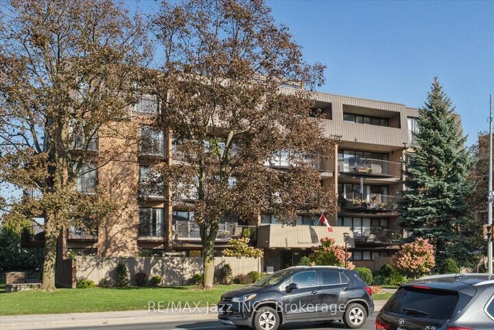 Property Photo:  337 Simcoe Street N 405  ON L1G 4T2 