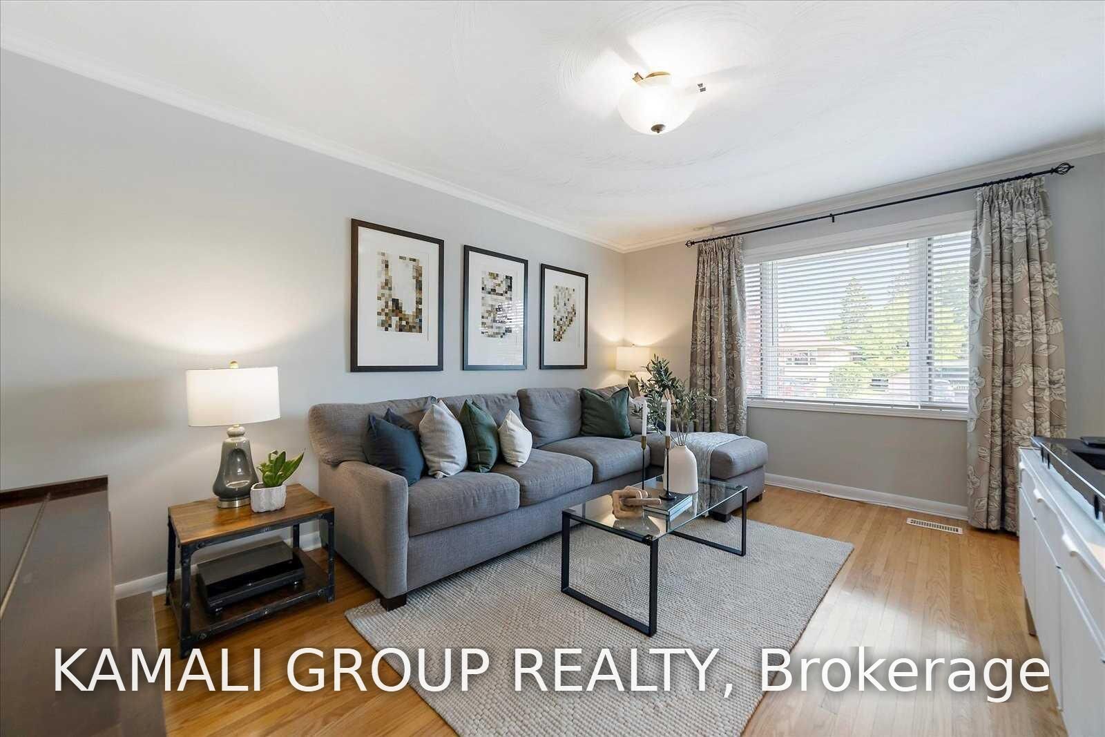 Property Photo:  714 Gilbert Street W Main  ON L1N 1S2 