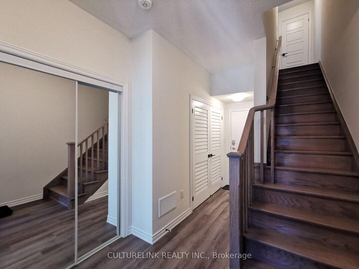 Property Photo:  1034 Reflection Place 302  ON L1X 0L1 