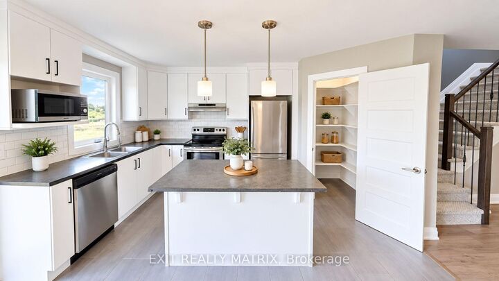 Property Photo:  190 Argile Street  ON K0A 1M0 