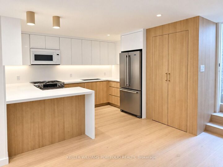 Property Photo:  127 Lisgar Street Lower  ON M6J 3G4 