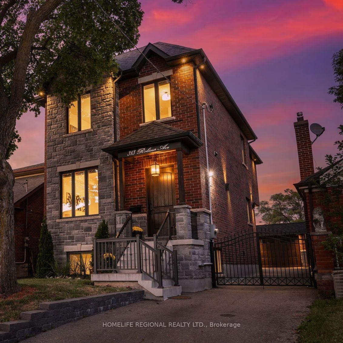 Property Photo:  313 Robina Avenue  ON M6C 3Z2 