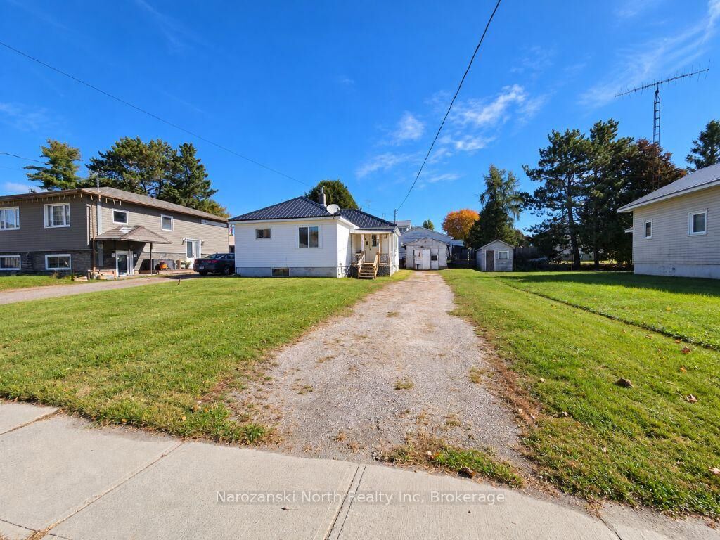 Property Photo:  78 St. David Street N  ON P0M 2N0 