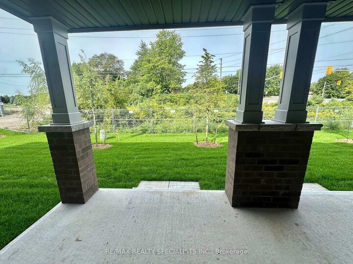 Property Photo: 660 Colborne Street 90 ON N3T 0Y7