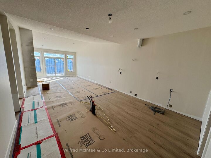 Property Photo:  132 Devinwood Avenue  ON N0G 2V0 