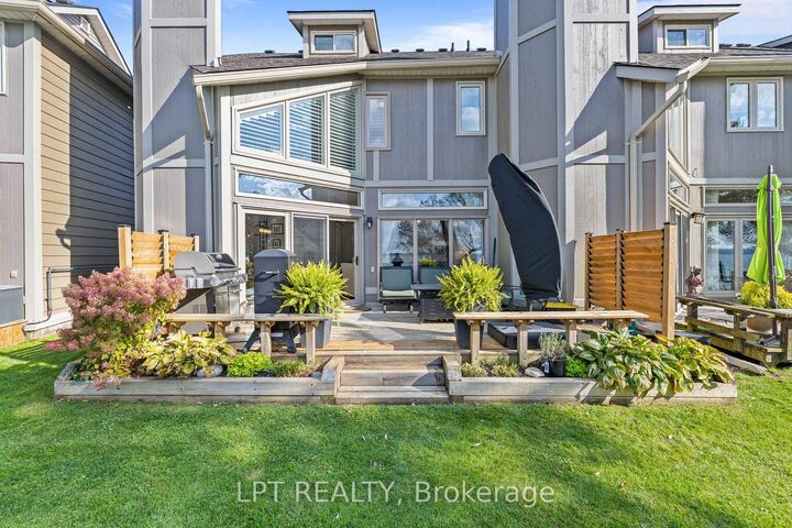 Property Photo:  9 Davy Point Circle  ON L4P 3H2 