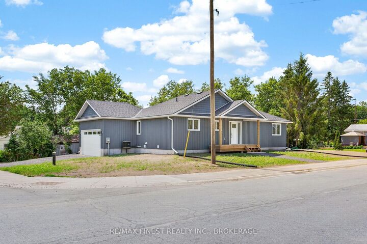 Property Photo:  38 East Street  ON K0K 2M0 