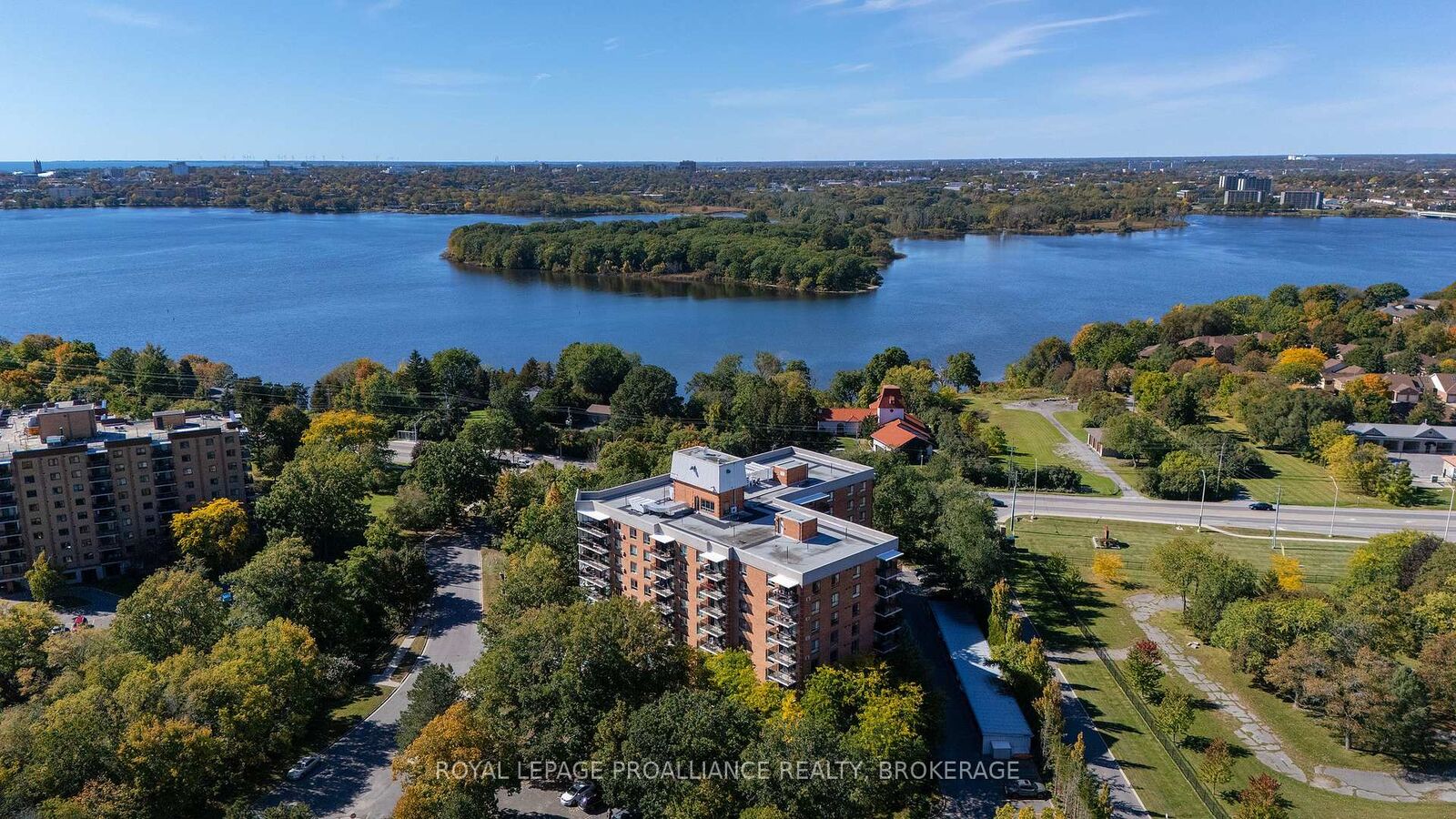 Property Photo:  115 Barrett Court 406  ON K7L 5H6 