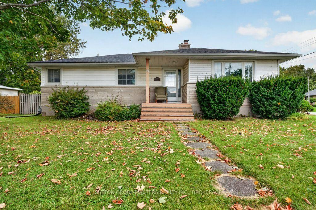 Property Photo:  14 Quinte Avenue  ON K7N 1E3 