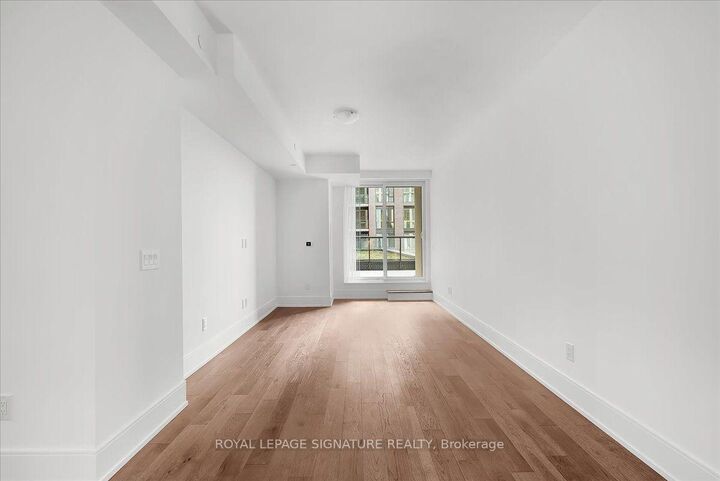 Property Photo:  2450 Bloor Street W 301  ON M6S 0A9 