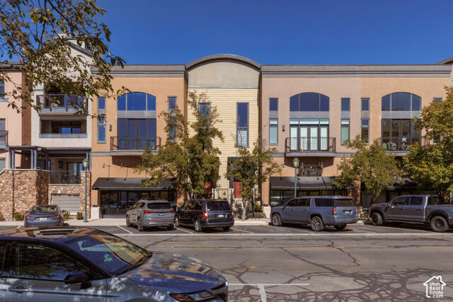 Property Photo: 5015 N Edgewood Dr 102 UT 84604