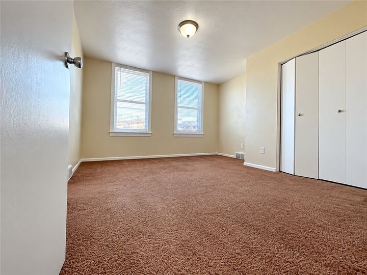 Property Photo:  546 Greenfield Ave 2  PA 15207 