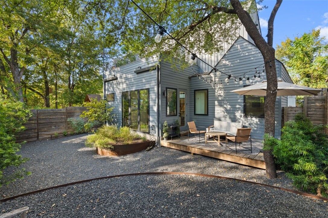 Property Photo:  707 E Live Oak Street 2  TX 78704 