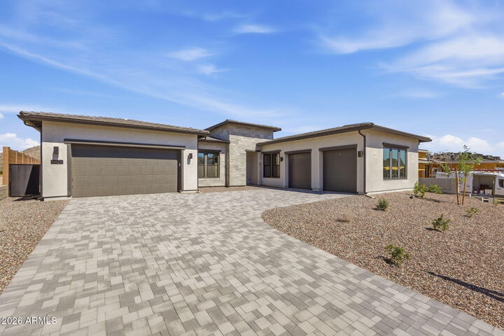 Property Photo: 5924 W Old Blue Trail AZ 85144