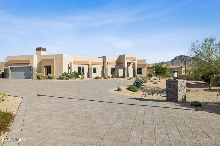 Property Photo:  8827 S Santa Elizabeth Drive  AZ 85338 