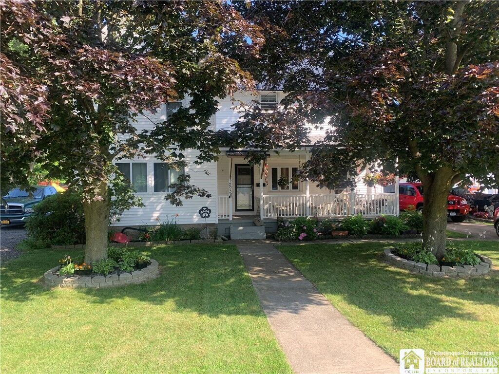 Property Photo:  285 W Main Street  NY 14063 