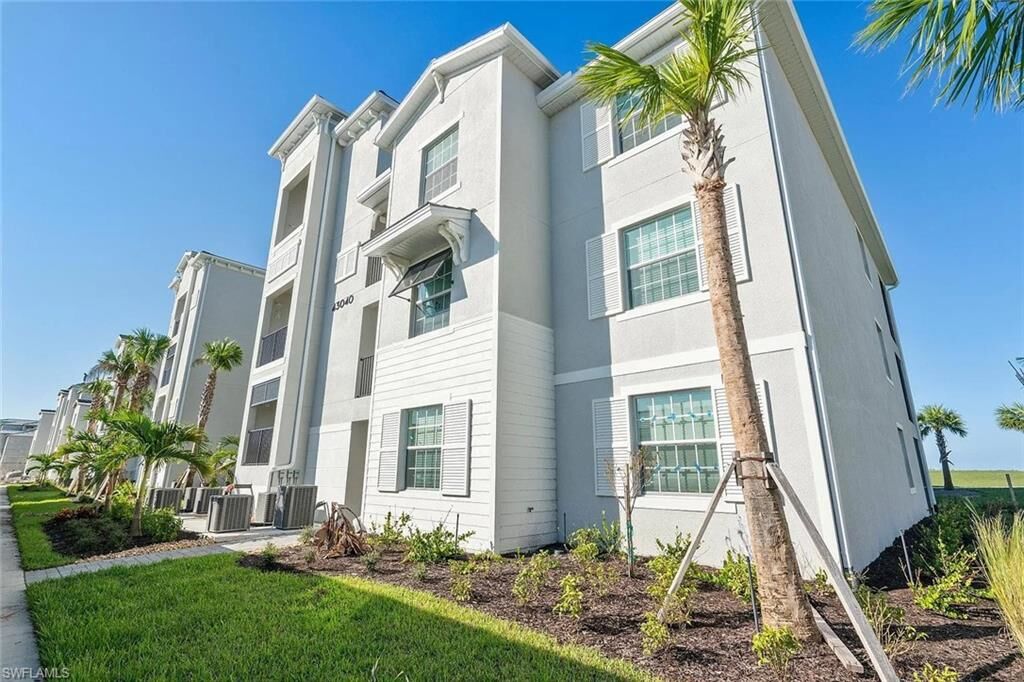 Property Photo:  43040 Greenway Blvd 538  FL 33982 