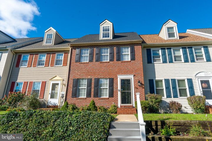 Property Photo: 34 Pennwick Drive PA 17543