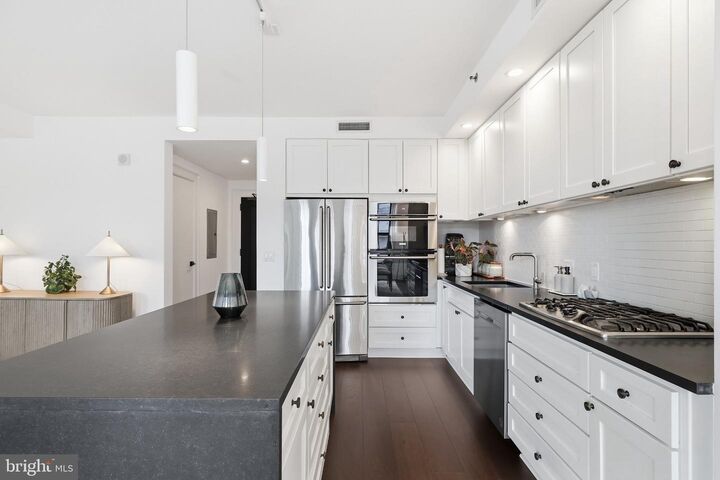 Property Photo: 1011 M Street NW 702 DC 20001