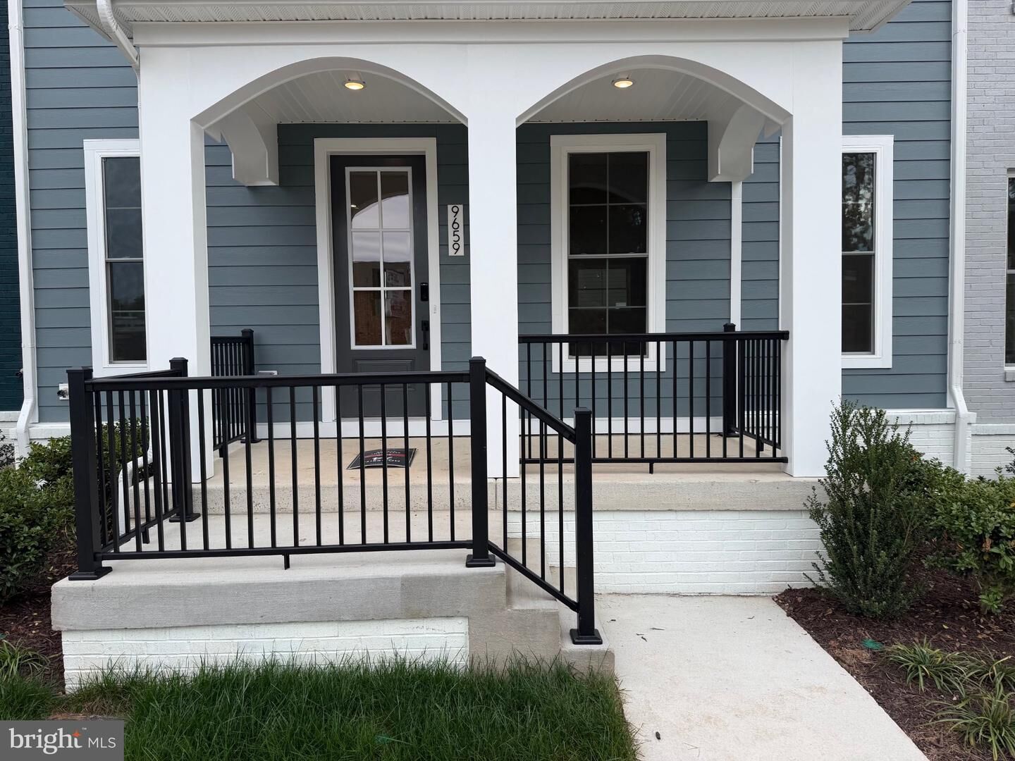 Property Photo:  9659 Grant Avenue  VA 20110 