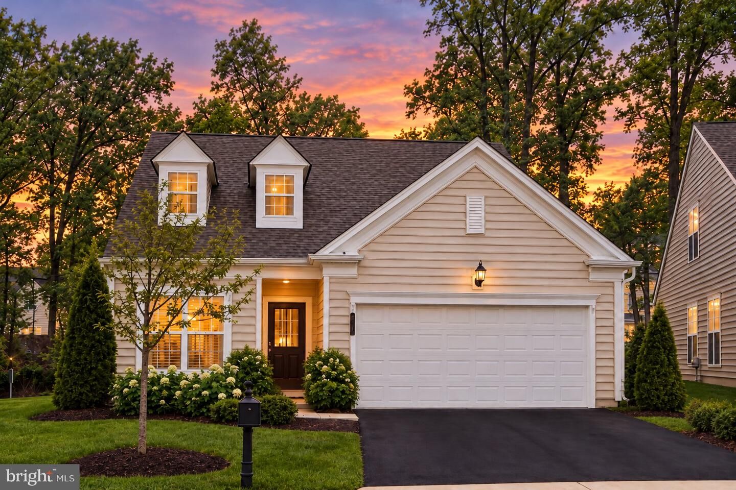 Property Photo:  44348 Cruden Bay Drive  VA 20147 