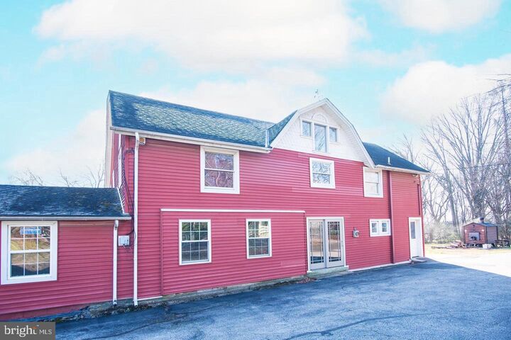 Property Photo:  182 Level Road  PA 19426 