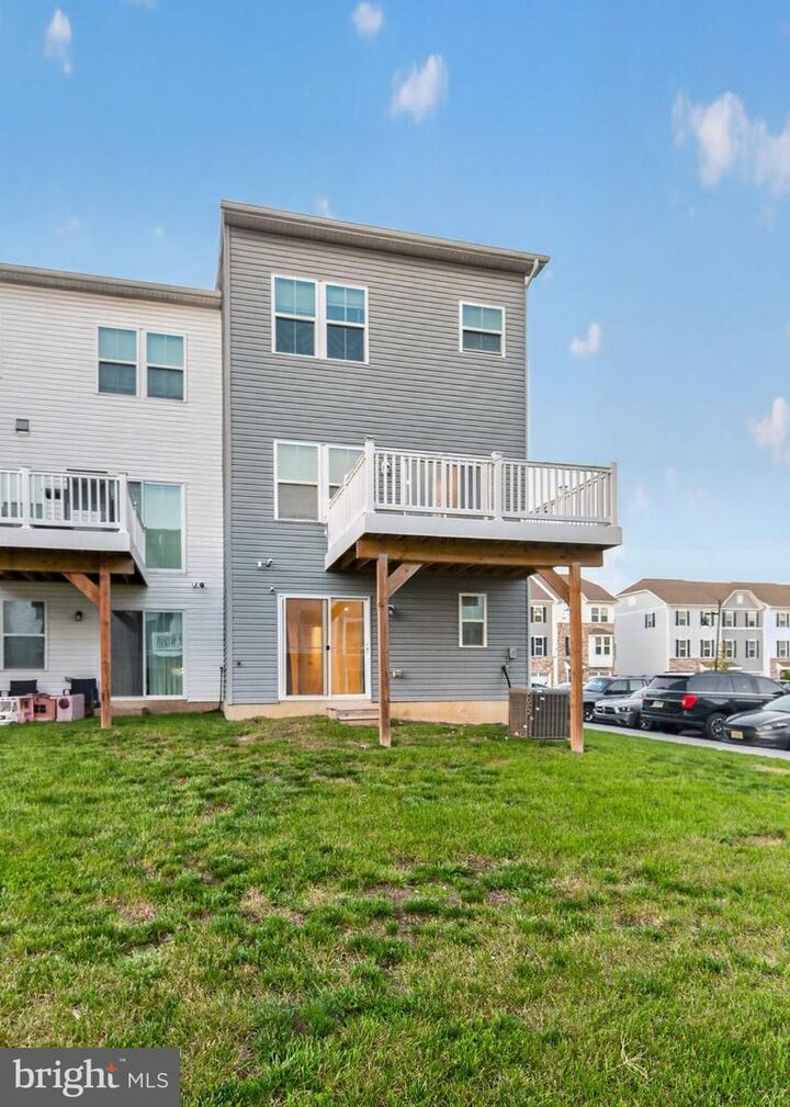 Property Photo:  17 Ortiz Drive  NJ 08110 