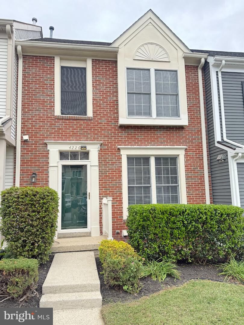 Property Photo:  4226 Devonwood Way  VA 22192 