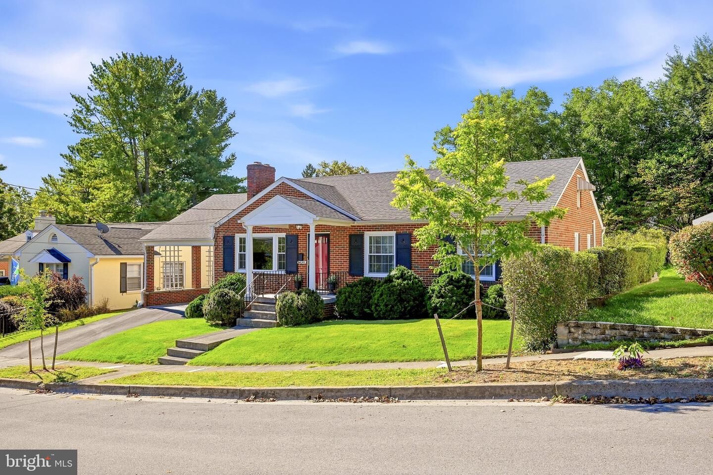 Property Photo:  411 Mosby Street  VA 22601 