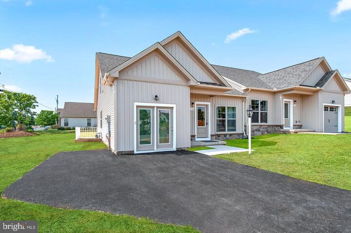 Property Photo:  162 Heather Glen Drive  PA 17356 