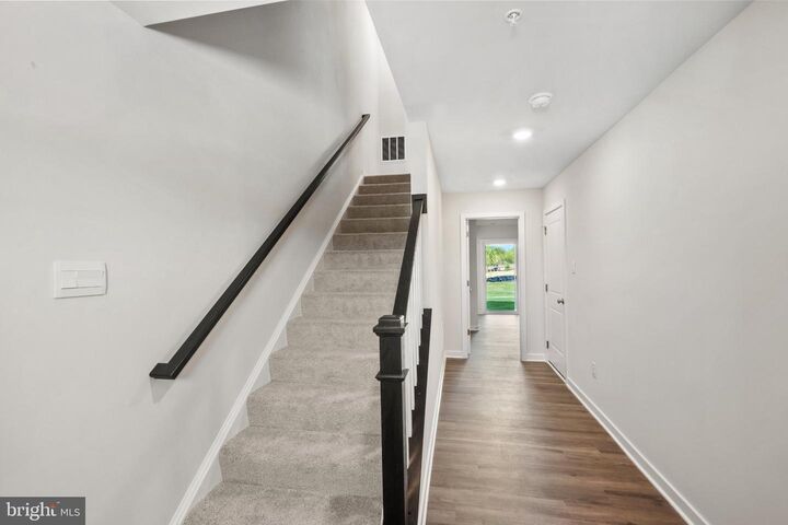 Property Photo: 7600 Daybreak Drive MD 20613
