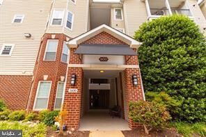 Property Photo:  1600 Spring Gate Drive 2207  VA 22102 