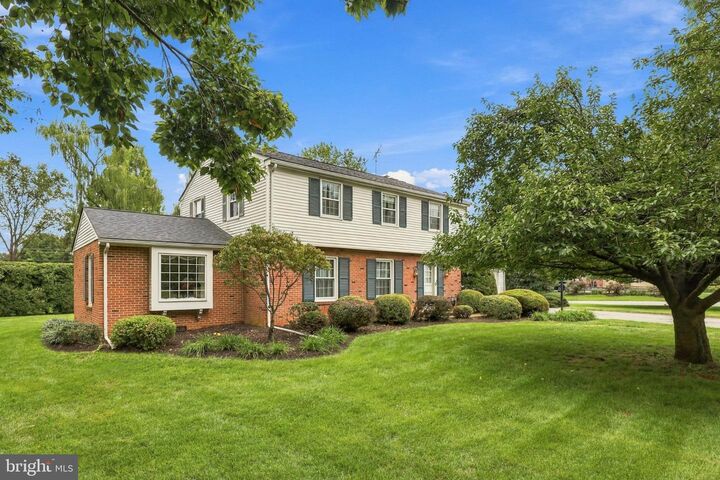 Property Photo: 1919 Robindale Avenue PA 17601