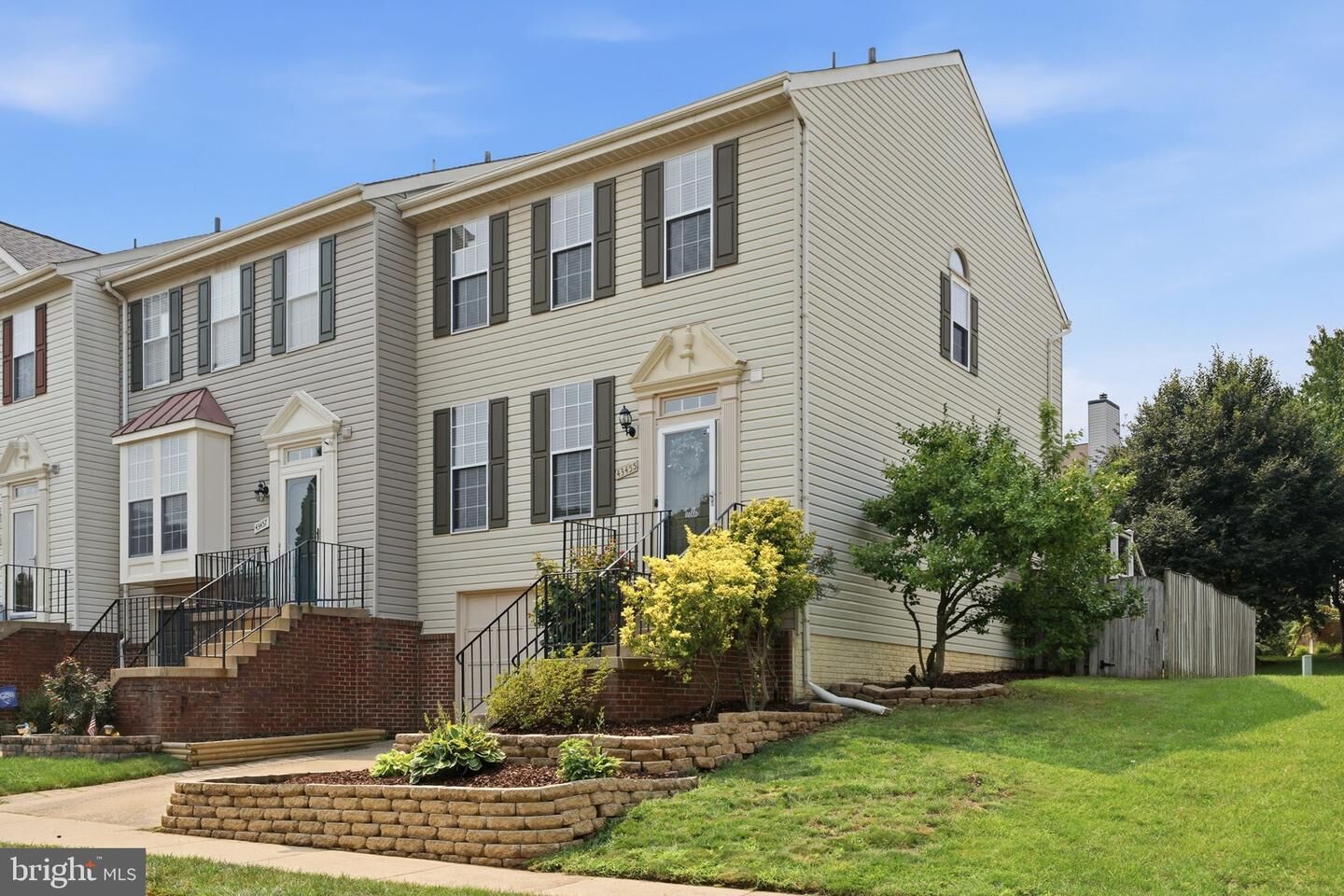 Property Photo:  43455 Postrail Square  VA 20147 
